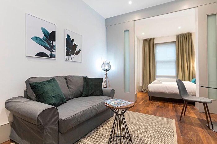 1 Bedroom Studio To Rent In Collingham Place, London, SW5