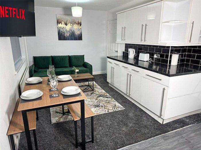 3 Bedroom Detached House To Rent In Churchill Road, Middlesbrough, TS6