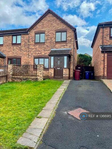 3 Bedroom Semi-Detached House To Rent In Longton Road, Burnley, BB12