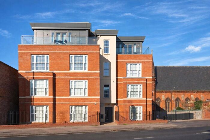 1 Bedroom Flat For Sale In Canterbury Road, Margate, Kent, CT9