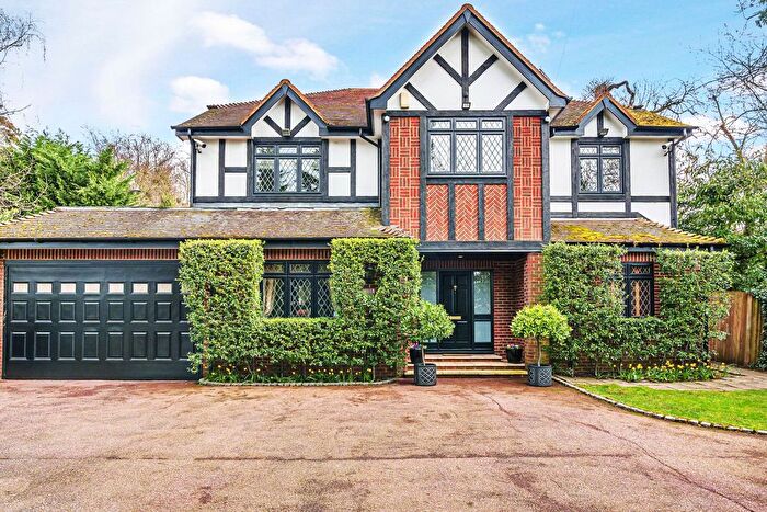 6 Bedroom Detached House For Sale In Wise Lane, Mill Hill, London, NW7