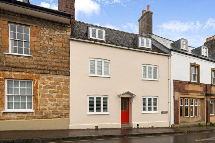 4 Bedroom Terraced House For Sale In Newland, Sherborne, DT9