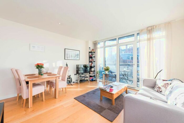 1 Bedroom Flat To Rent In Hepworth Court, Belgravia, London, SW1W