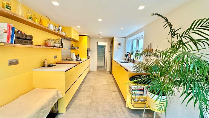 2 Bedroom Terraced House For Sale In North Street, St. Leonards-On-Sea, TN38