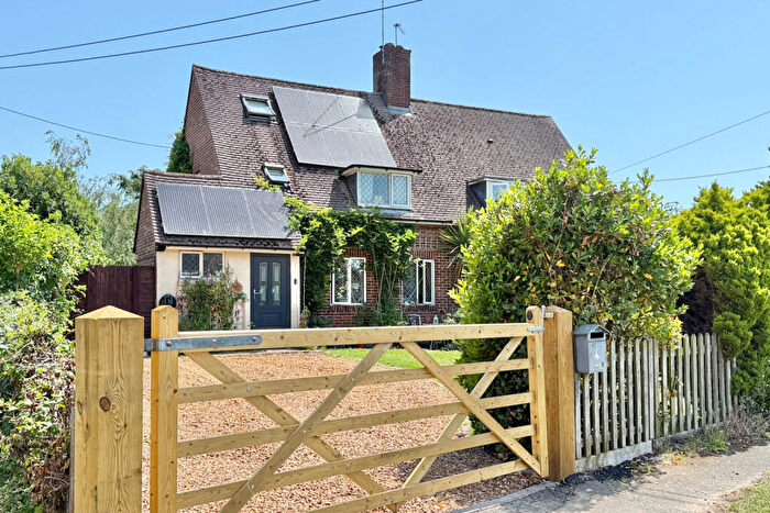 3 Bedroom Semi-Detached House For Sale In Wessex Estate, Ringwood, BH24