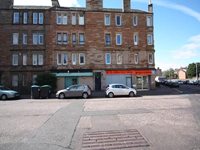 2 Bedroom Flat To Rent In Albion Road, Edinburgh, EH7