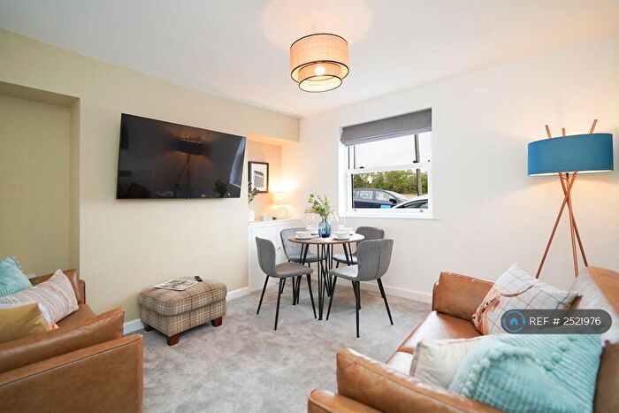 2 Bedroom Terraced House To Rent In Brickhouse Lane, Sheffield, S17