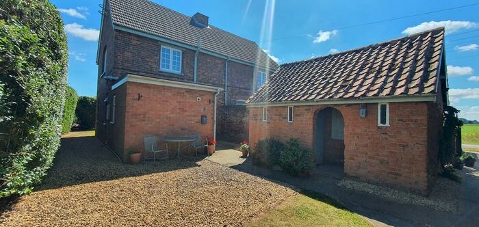 3 Bedroom Cottage To Rent In New Road, Sutton Bridge, PE12