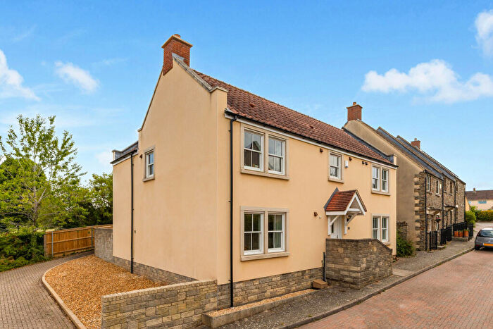 4 Bedroom Detached House For Sale In Baron Close, Bitton, BS30