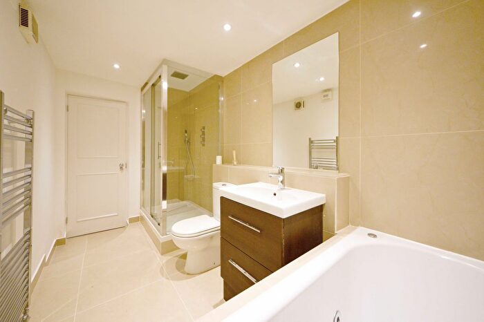 1 Bedroom Flat To Rent In Redcliffe Gardens, London, SW10