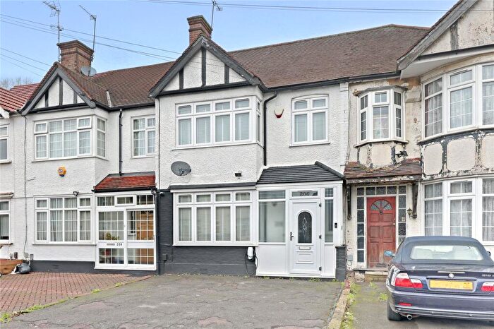 3 Bedroom Terraced House For Sale In Westward Road, Chingford, London, E4