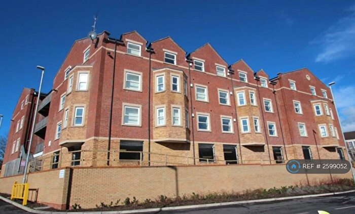 2 Bedroom Flat To Rent In Kirklee House, Darlington, DL1