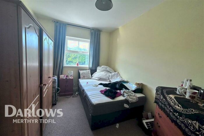 3 Bedroom Terraced House To Rent In Cardiff Road, CF37