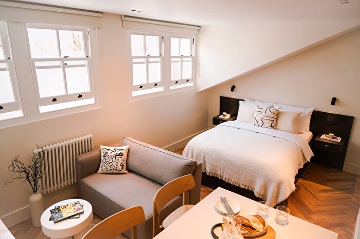 Studio To Rent In St. Stephens Crescent, London, W2