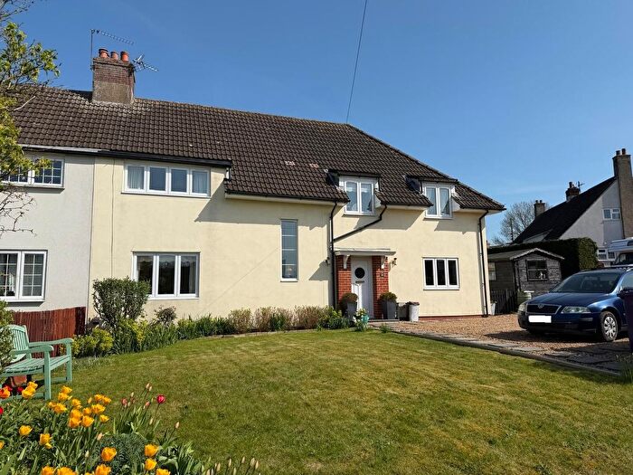 4 Bedroom Semi-detached House For Sale In Dark Lane, Sandon, Buntingford, SG9