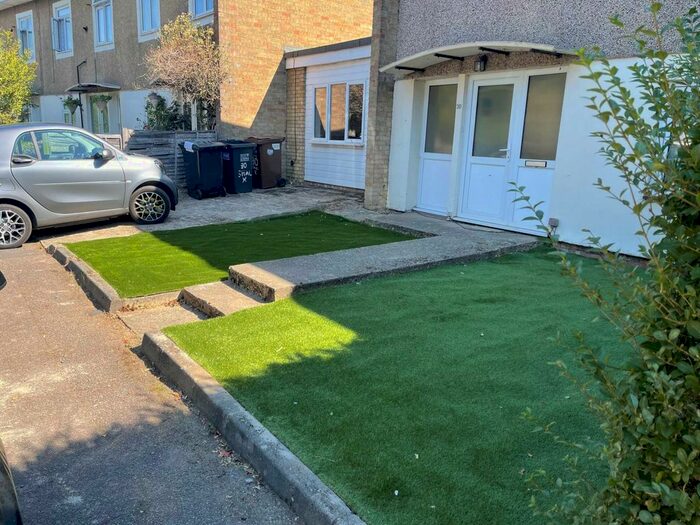 5 Bedroom Property To Rent In Shallcross Crescent, Hatfield, AL10