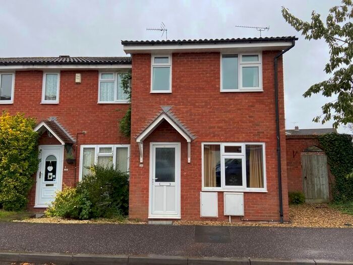 2 Bedroom Terraced House To Rent In Arnold Close, Taunton, TA2