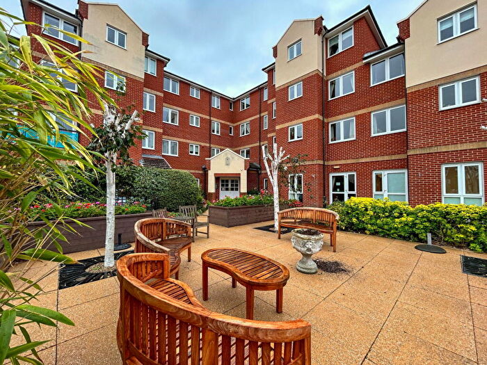 1 Bedroom Flat For Sale In Richmond Street, Herne Bay, CT6