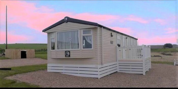 3 Bedroom Mobile/park Home For Sale In Lonfmanhill, Lonfmanhill, AB45