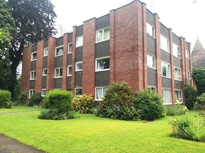 2 Bedroom Flat To Rent In West Lodge, Tettenhall Road, Wolverhampton, WV1