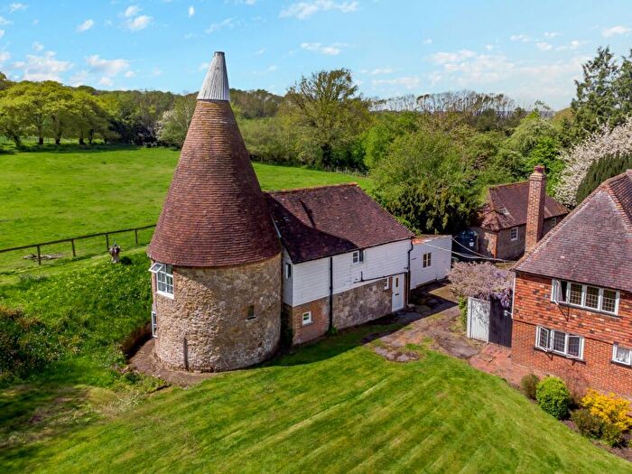 2 Bedroom Detached House For Sale In Runham Lane, Harrietsham, Kent, ME17