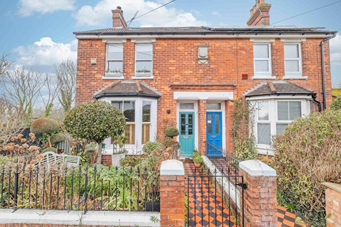 4 Bedroom Detached House For Sale In Kings Avenue, Ashford, Kent, TN23