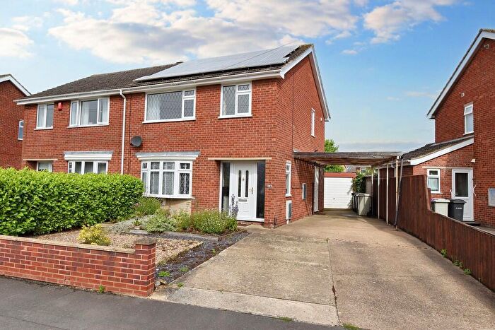 3 Bedroom Semi-Detached House For Sale In Chestnut Drive, Louth, LN11