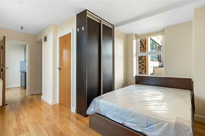 Apartment To Rent In Greenland Street, London, NW1