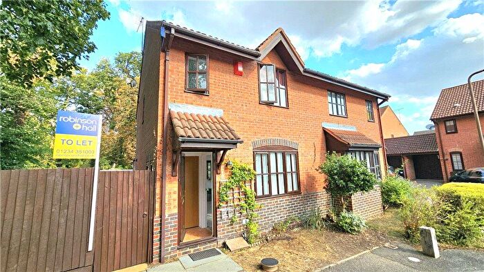 3 Bedroom Semi-Detached House To Rent In Malcote Close, Biddenham, MK40