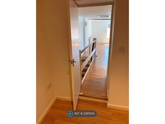Studio To Rent In Chants Annexe, Shrewton, SP3