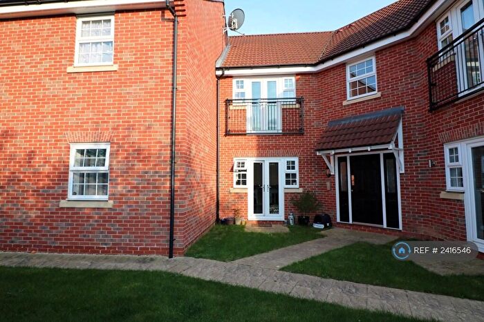 2 Bedroom Flat To Rent In Great Sampsons Field, Welwyn Garden City, AL7