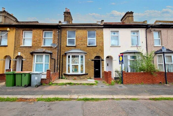 2 Bedroom Terraced House To Rent In Hughan Road, Stratford, E15