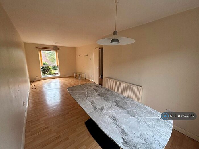 3 Bedroom Semi-Detached House To Rent In Hutton Close, Bramcote, Nottingham, NG9