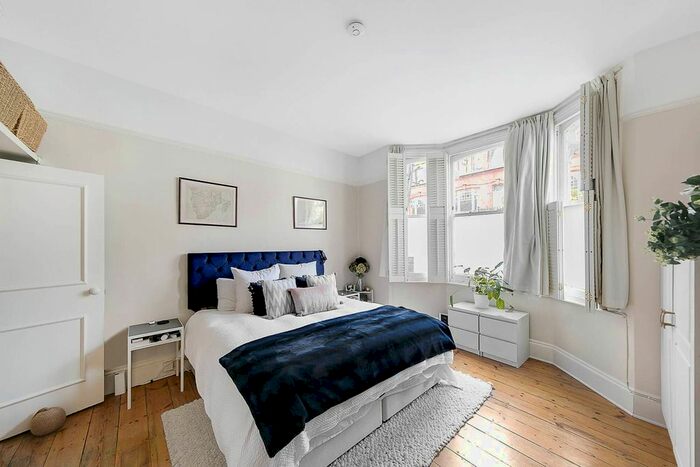2 Bedroom Property To Rent In Norroy Road, Putney, London, SW15