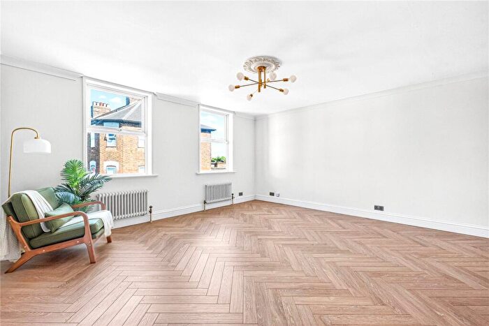 1 Bedroom Flat For Sale In St James Street, Walthamstow, London, E17