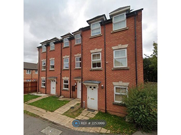 3 Bedroom Terraced House To Rent In Jackdaw Road, Corby, NN18