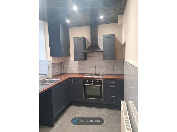 3 Bedroom Terraced House To Rent In Chelsea Street, Keighley, BD21