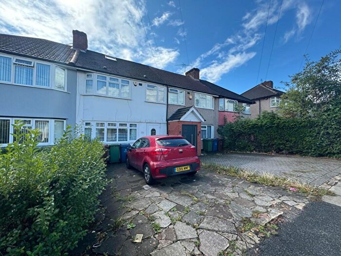 4 Bedroom Terraced House To Rent In Long Elmes, Harrow, HA3
