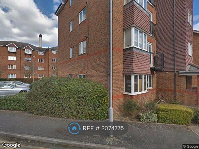 1 Bedroom Flat To Rent In Jemmett Close, Norbiton- Kingston Upon Thanes, KT2