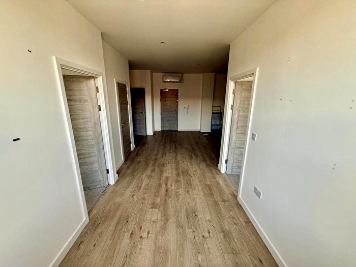 2 Bedroom Flat For Sale In Broadway, Peterborough, PE1