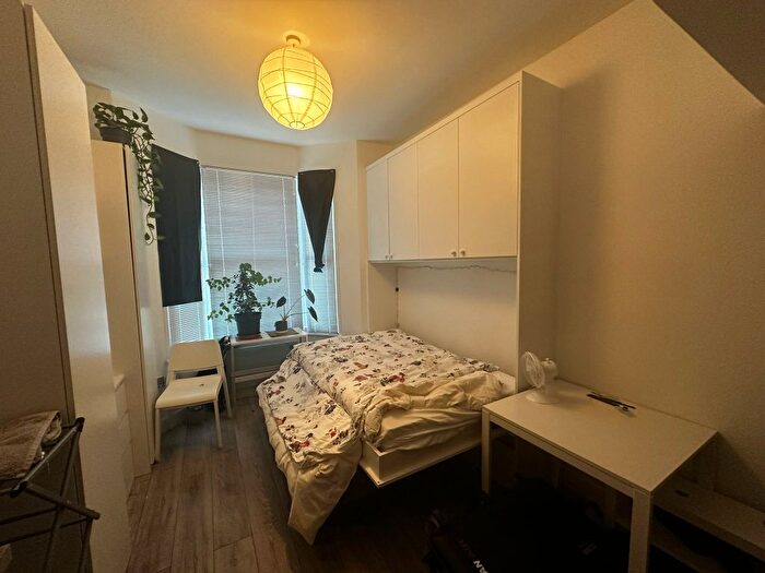 Studio To Rent In Gilmore Road, SE13
