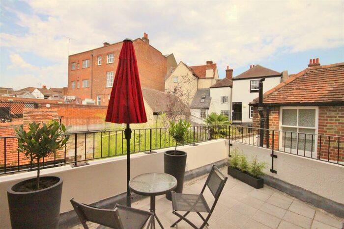 2 Bedroom Apartment To Rent In Lombard Street, Abingdon, OX14