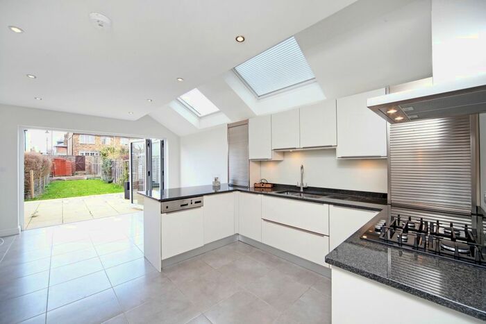 4 Bedroom Terraced House To Rent In Bexley Street, Windsor, SL4