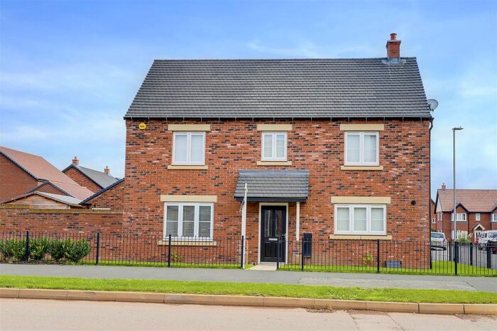 4 Bedroom Detached House To Rent In Rose Way, Edwalton, Nottinghamshire, NG12