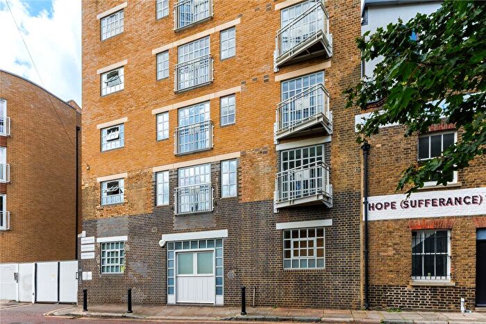 1 Bedroom Flat To Rent In Bombay Court, Bombay Wharf, Rotherhithe, London, SE16