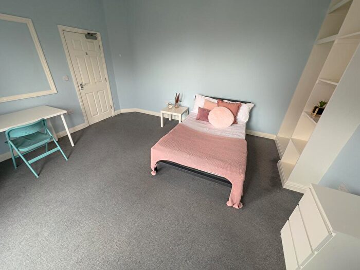 8 Bedroom House To Rent In Ashfield, L15