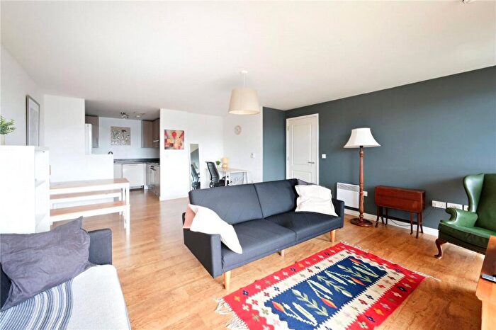 2 Bedroom Apartment To Rent In Palmers Road, London, E2