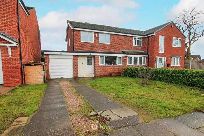 3 Bedroom Semi-Detached House For Sale In Mattersey Close, Bessacarr, Doncaster, DN4