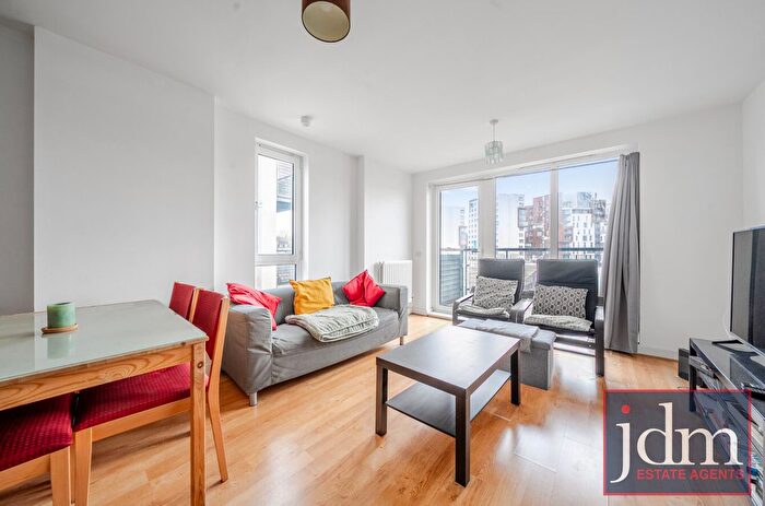 2 Bedroom Flat To Rent In Tarves Way, Greenwich, London, SE10