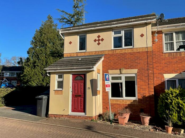 3 Bedroom End Of Terrace House To Rent In Excalibur Close, Exeter, EX4